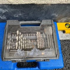 Drill bit set