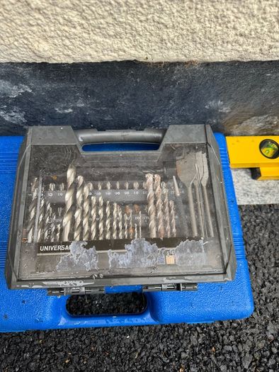 Drill bit set
