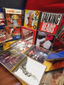 CD's Rock Pop Michael Jackson, Devo, Beatles, Clash, Bowie, Etc Cd Lot Over 22