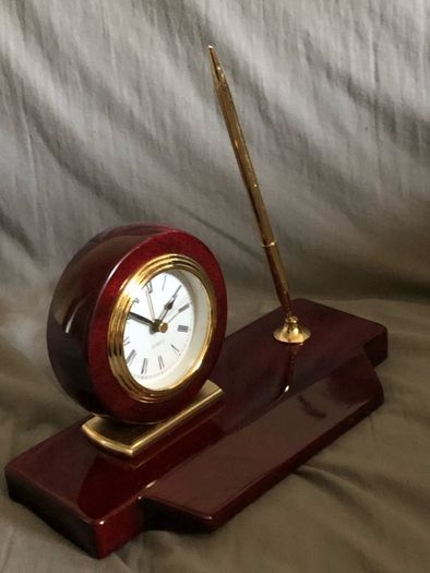 table clock