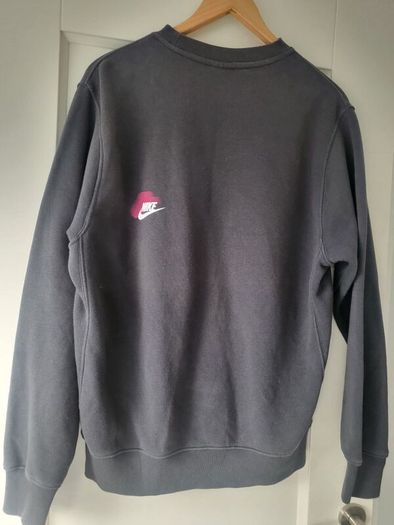 Nike sweatshirt