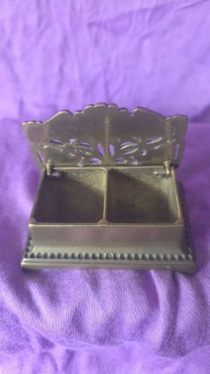 Vintage brass trinket box with sunflower detail