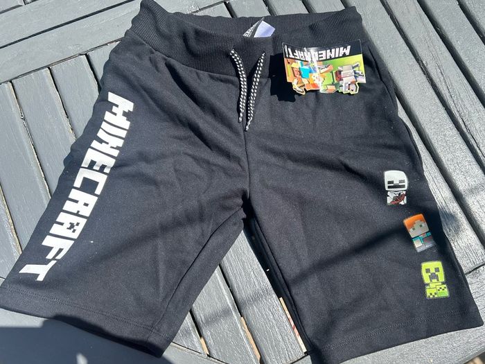 New Black Minecraft Shorts - Size Age 9/10yrs
