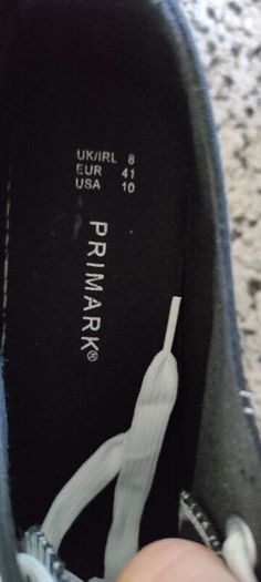 sneakers 8.