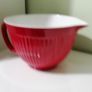 large plastic mixing bowl Image 3