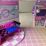 LOL Surprise Doll House & Campervan Set in Excellent Condition Image 8