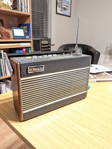 Roberts 5 Band Radio
