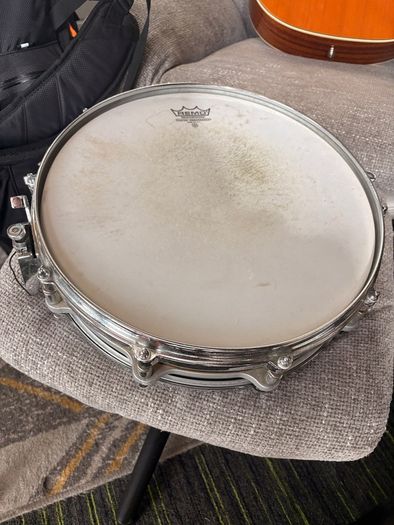 Pearl Free floating Piccolo Snare