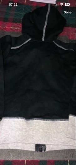 Boys BNWT benetton hoodie age 4