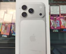 Iphone 17 Pro, 256gb, Brand New Sealed, Unlock Sim Free