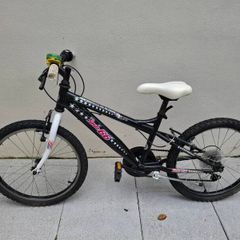 Childrens Bike 20" ages 6 to 9years