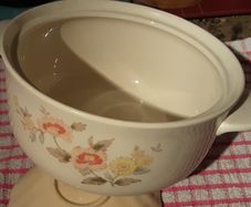 Arklow Pottery soup/vegetable taurine