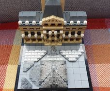 Lego Architecture 21024 Louvre