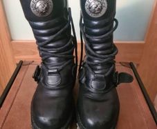 New Rock Boots Size 5