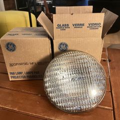 2 X Ge Par56 300w Wfl Stage Lamps Nos 240v