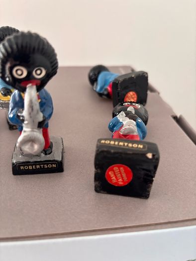 6 Robertson Jam Figures