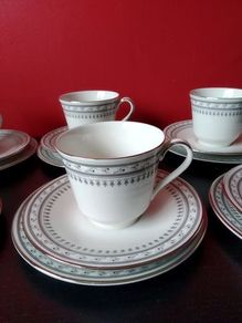 NEW   Royal Doulton Fontana Fine China plates and cups