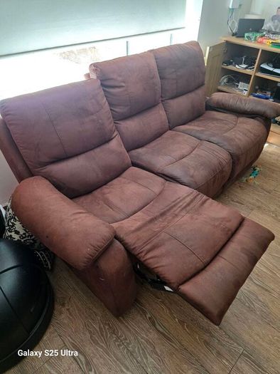 3 seater recliners x2