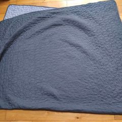 Bed throw
