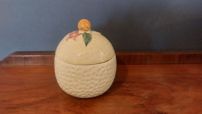 Delightful Lidded Preserve/Marmalade Pot in the Shape of a Juicy Lemon Fruit with a Leafy and Floral decoration and Finial, by Keele Street Pottery Company, Circa 1950, Funky MCM Chic