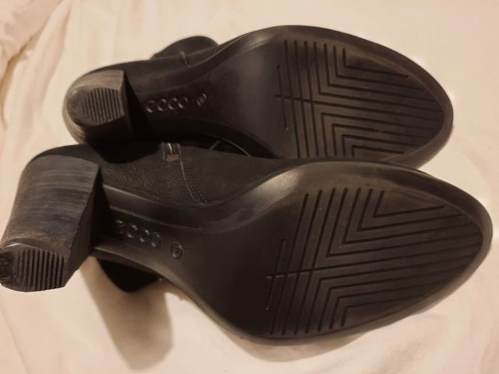Womens Ecco Boots Size 5