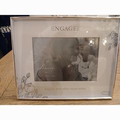 brand new engagement photo frame