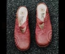 clogs
