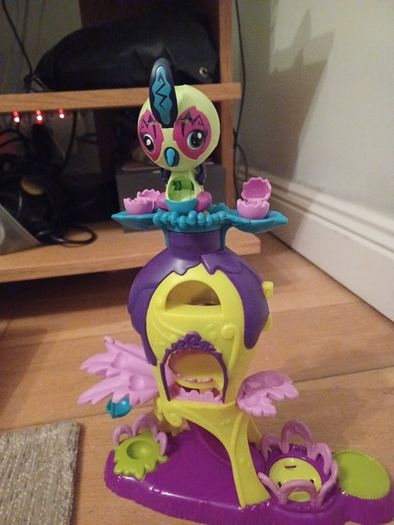 Zoobles tree