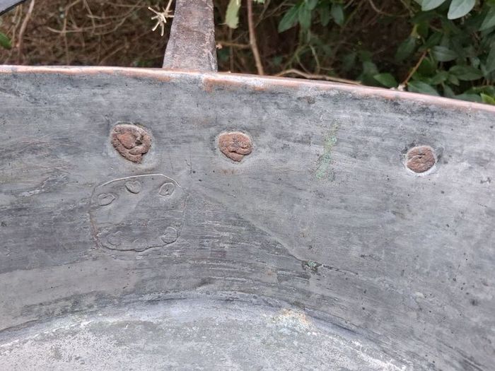2 X Antique Mid 19th Century Large Copper Pots (Cast Iron Handles)