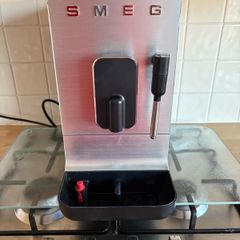 SMEG BCC02 Coffee Machine