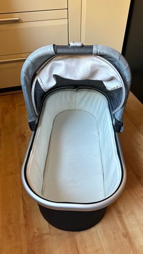 Uppababy Bassinet / Carrycot