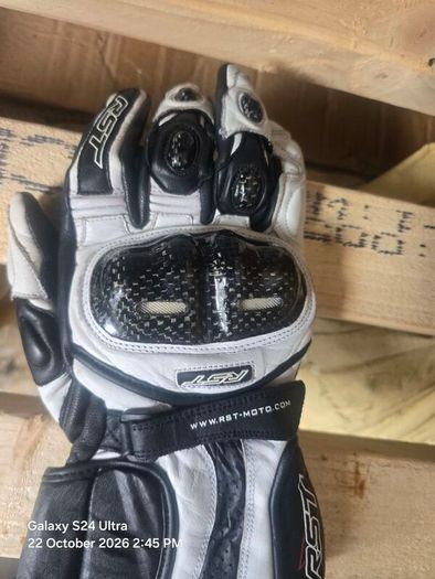 biker gloves