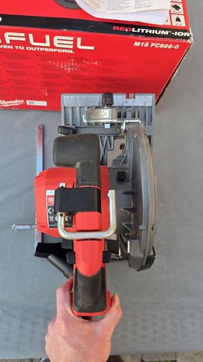 Milwaukee M18  FCS66 190mm circular saw body only