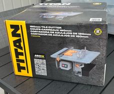 Tile cutter