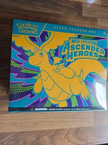 Ascended Hero Elite Trainer box