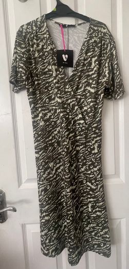 Ladies dress
