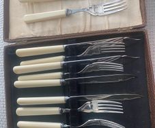 Antique Cutlery Fish Eating Cutlery Set