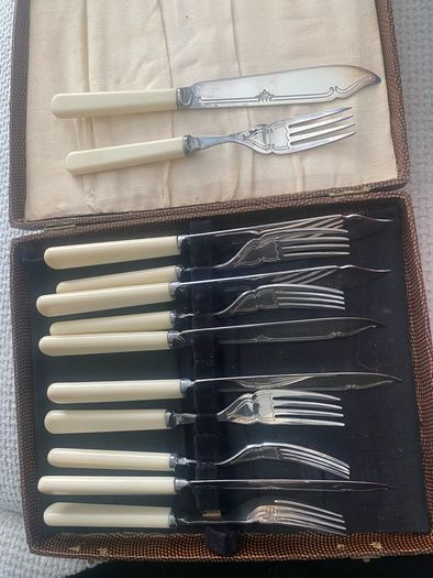 Antique Cutlery Fish Eating Cutlery Set