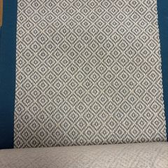 Stair runner with border