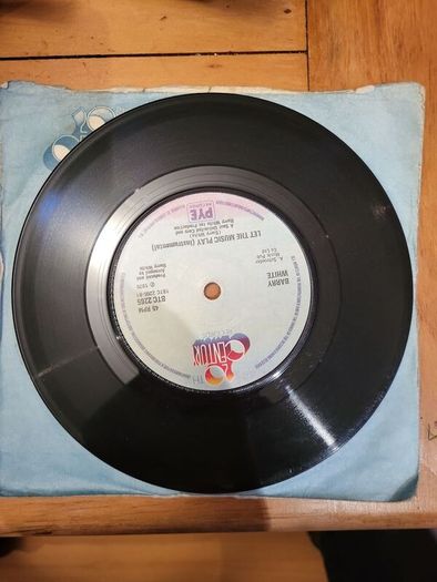 Barry White Let The Music Play 7 inch vinyl single