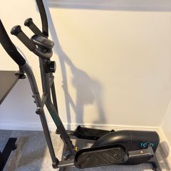 Elliptical Trainer Essential 100 DOMYOS
