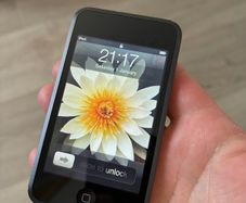 IPod  touch 1st gen