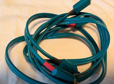Wireworld Terea 5 , RCA Interconnected  cable ,  Pair , 2m