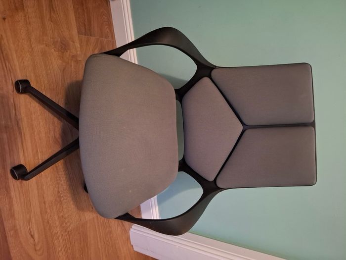 Office swivel chair