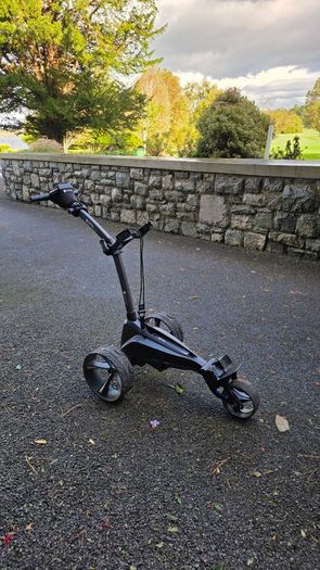 Motocaddy M5 GPS DHC Ultra 2024