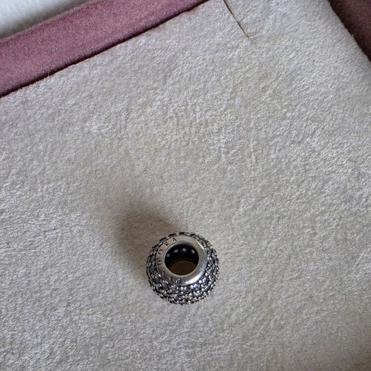 Pandora sparkly clear charm very good condition hallmarked