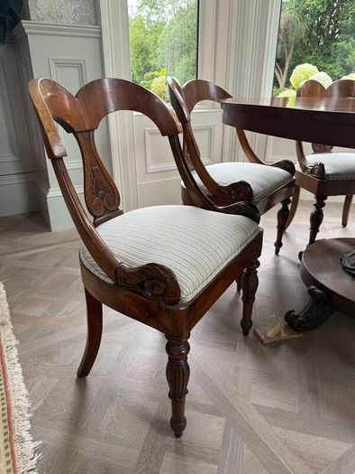 William IV style flame mahogany table & chairs