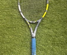 babolat evo raquet