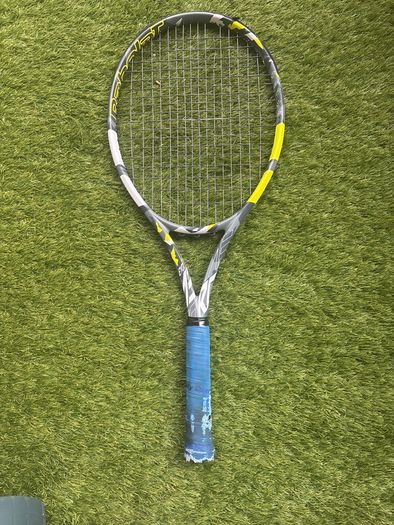 babolat evo raquet