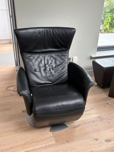 Rolf Benz Black Leather Swivel Recliner